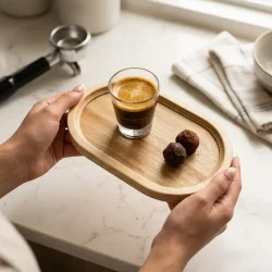 سینی-چوبی-سرو-کافی-شاپ-و-قهوه-و-اسپرسو-و-موکا